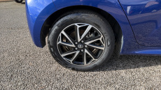 Toyota Yaris 1.5 Hybrid Design 5dr CVT Hybrid Hatchback